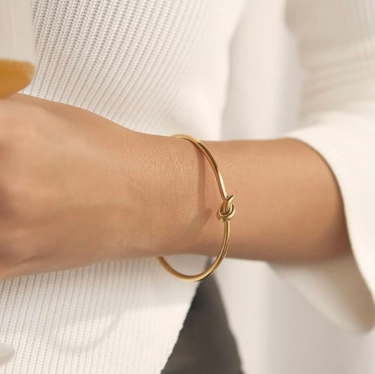 Elegant Knotted Bangle Cuff Bracelet